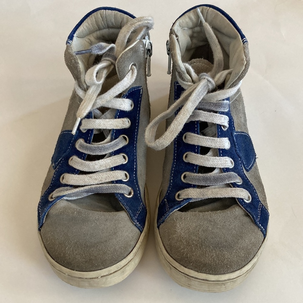 Boys Distressed Ankle Top Sneakers - Picture 5 of 7